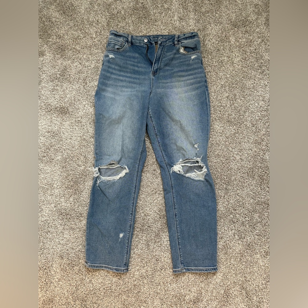American Eagle women’s jeans